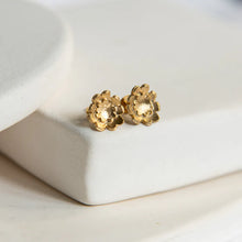Load image into Gallery viewer, Briar Flower Studs - 9ct yellow gold