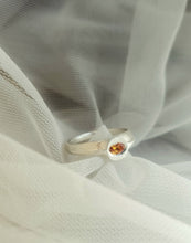 Load image into Gallery viewer, Kowhai Seed Ring - Sapphire