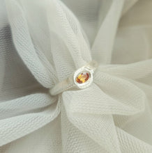 Load image into Gallery viewer, Kowhai Seed Ring - Sapphire