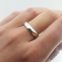 Load image into Gallery viewer, Angle Ring - Slim - Bright Silver