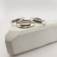 Load image into Gallery viewer, Angle Ring - Slim - Bright Silver