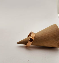 Load image into Gallery viewer, Classic Wedding Band - Flat Band 4mm (Rose Gold)