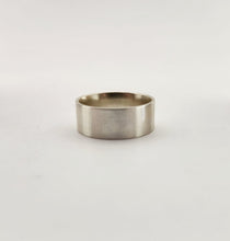 Load image into Gallery viewer, Classic Wedding Band - Flat Band 8mm