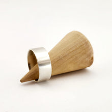 Load image into Gallery viewer, Classic Wedding Band - Flat Band 8mm