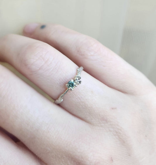 Briar Bloom & Flower Ring - 9ct white gold & parti-sapphire