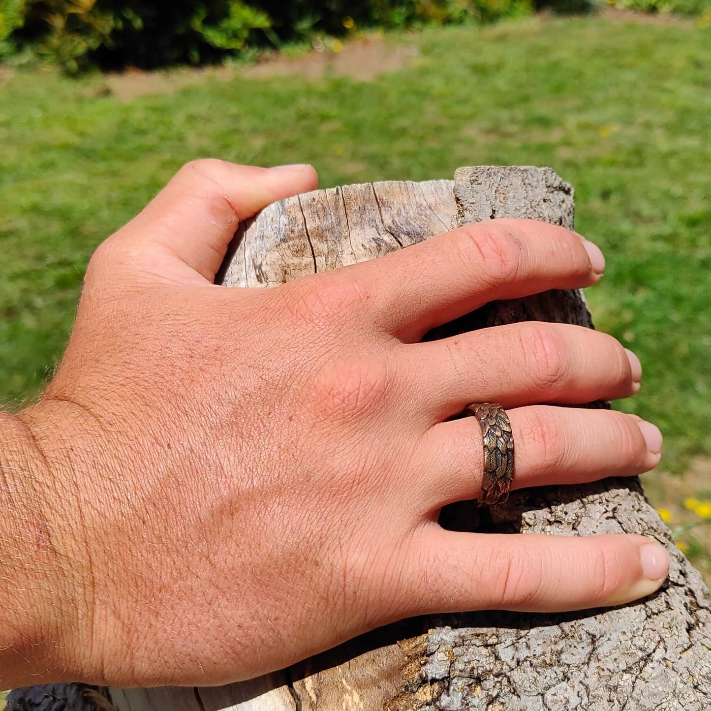 The bronze feather ring is a comfortable fit for men and women. Bronze is especially hard wearing.