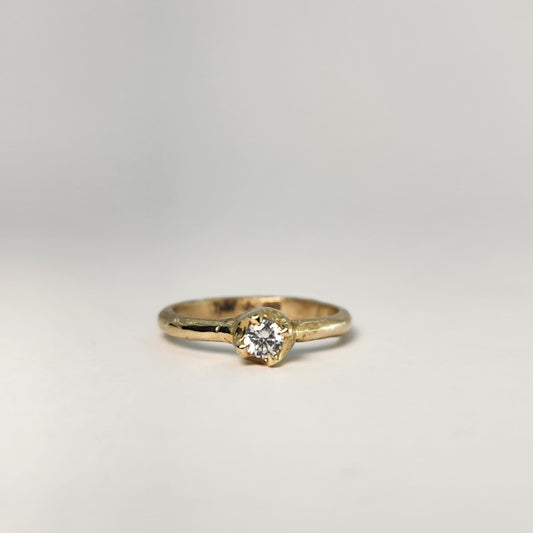 Alba Ring - solid gold & diamond