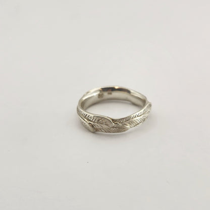 Slim Feather Ring - Silver