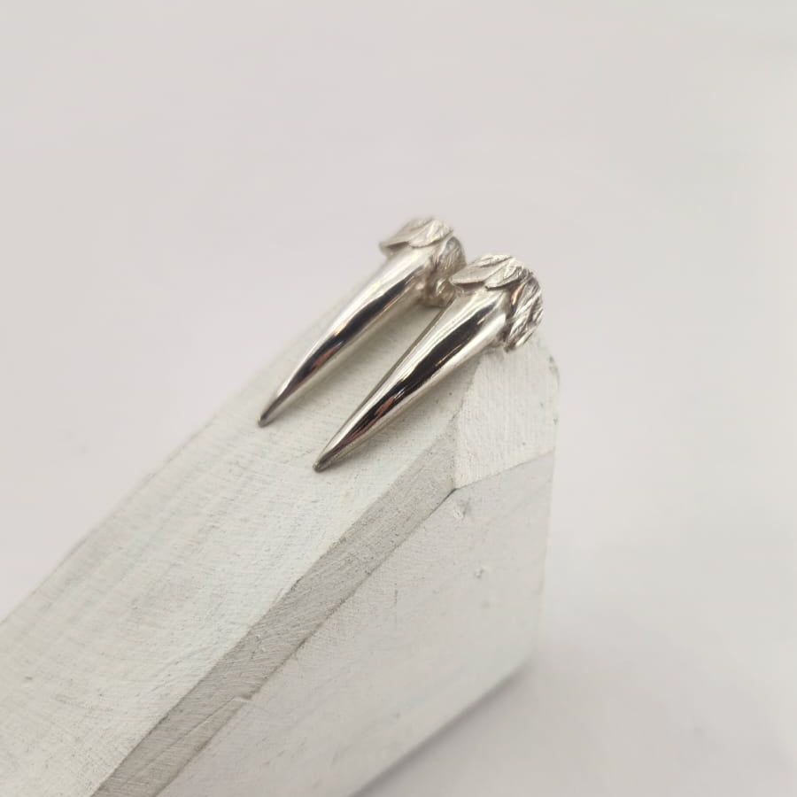 Ruru Claw Studs - Silver