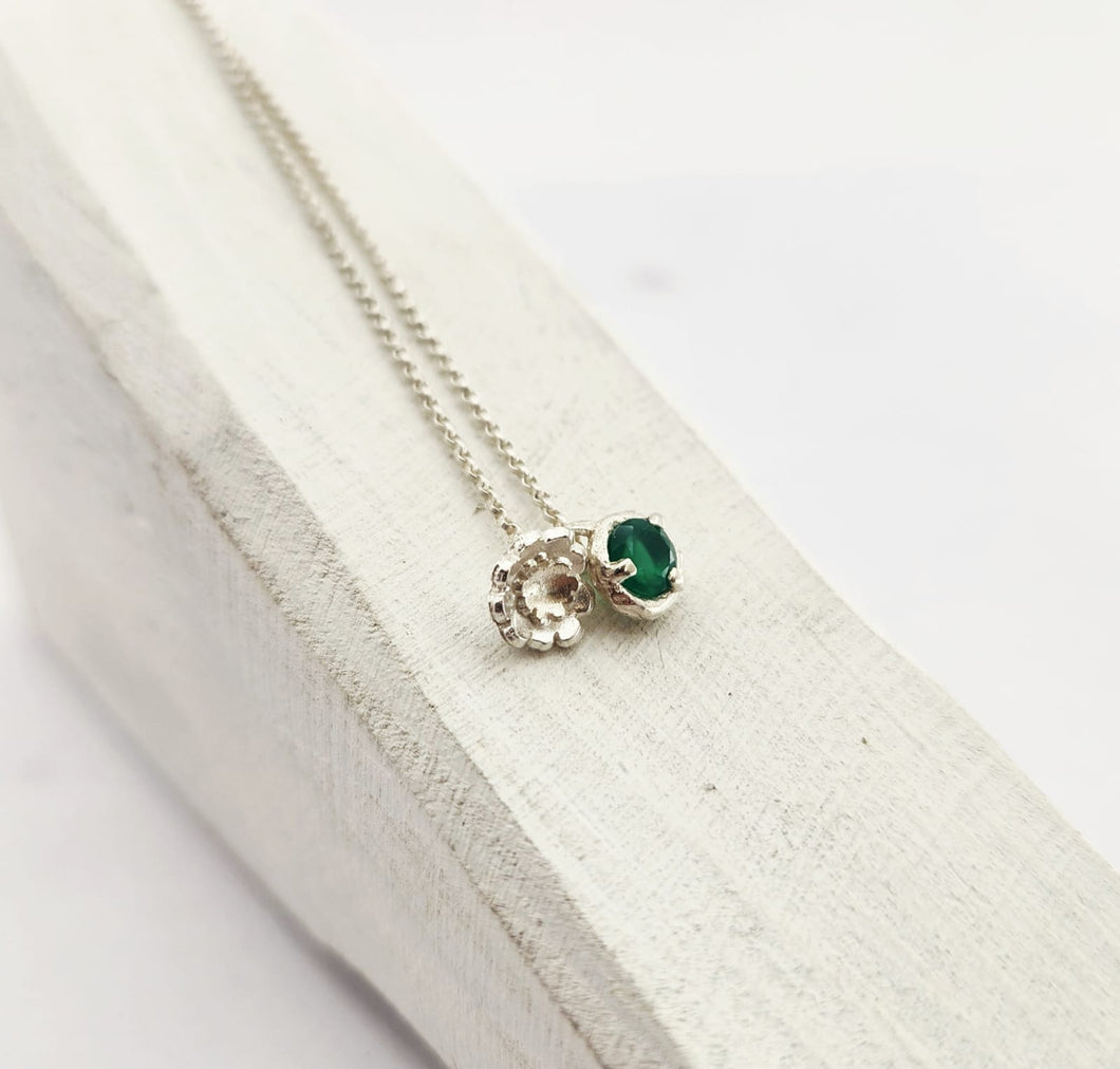 Briar Bud Necklace - Sterling Silver & Green Onyx