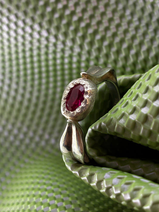 Silver Leaf Ring with Ruby