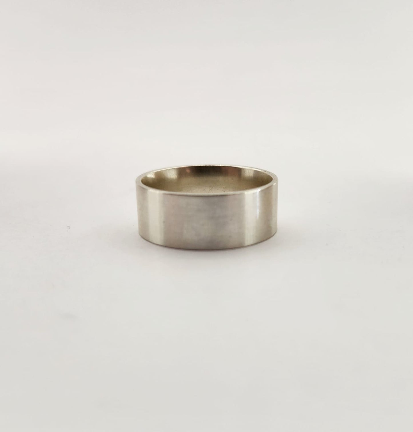 Classic Wedding Band - Flat Band 8mm