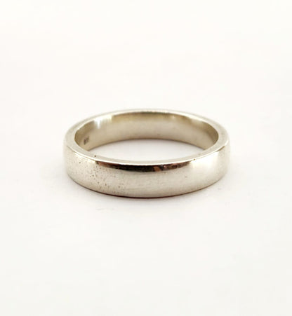 Classic Wedding Band - Half Round 4mm