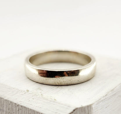 Classic Wedding Band - Half Round 4mm
