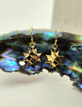 Load image into Gallery viewer, Whetū (Star) Earrings - Gold Plated
