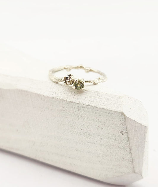 Briar Bloom & Flower Ring - 9ct white gold & parti-sapphire
