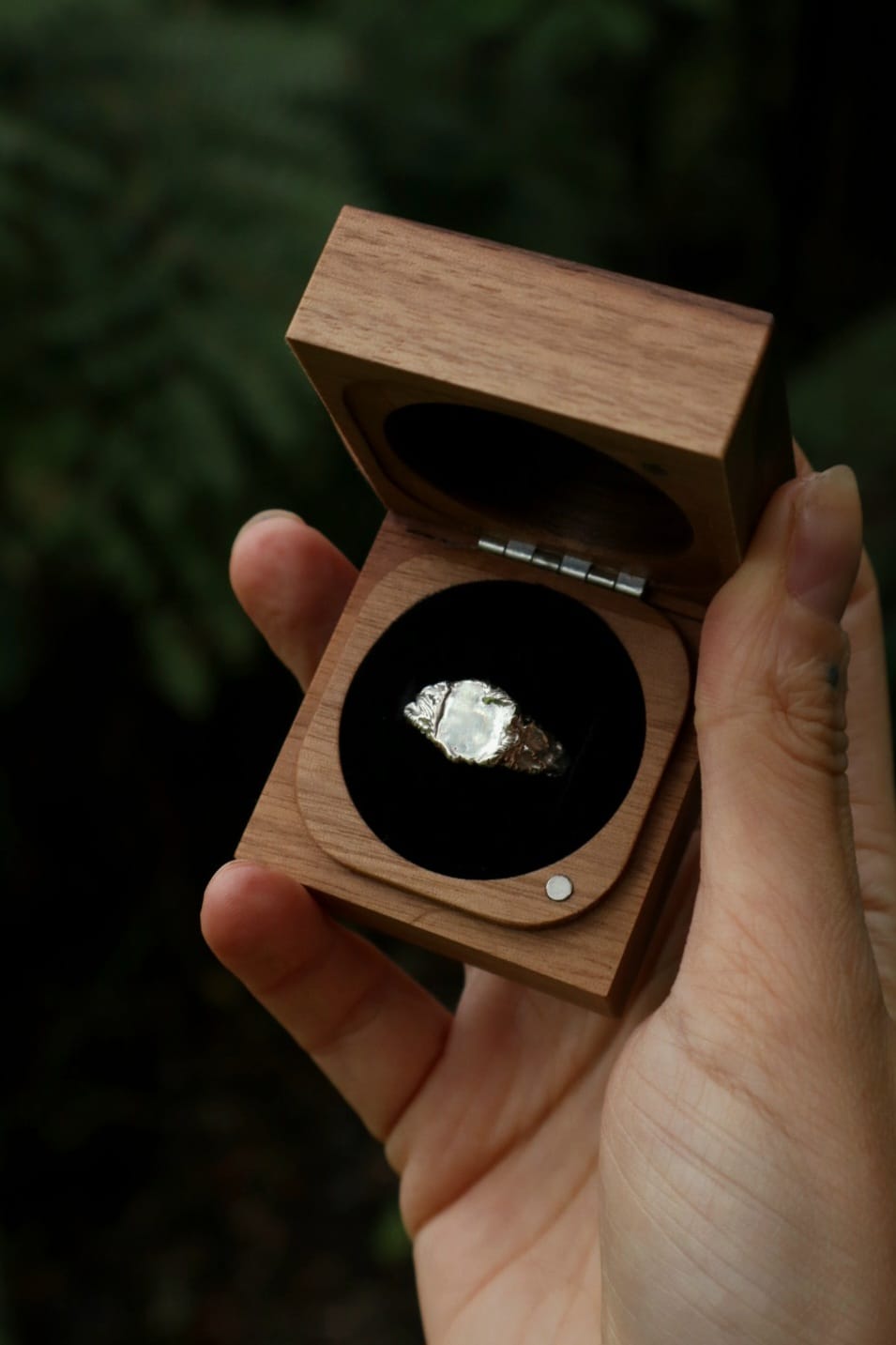 Mirror Lake Signet Ring - Grande