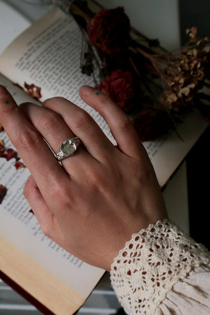 Mirror Lake Signet Ring - Grande