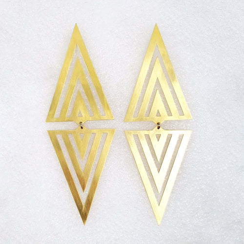 The Dalliance Shoulder Duster Earrings by Banshee the Valkyrie are big, bold and beautiful. Handcrafted in brass and silver. NZ jewellery at Mason & Collins.