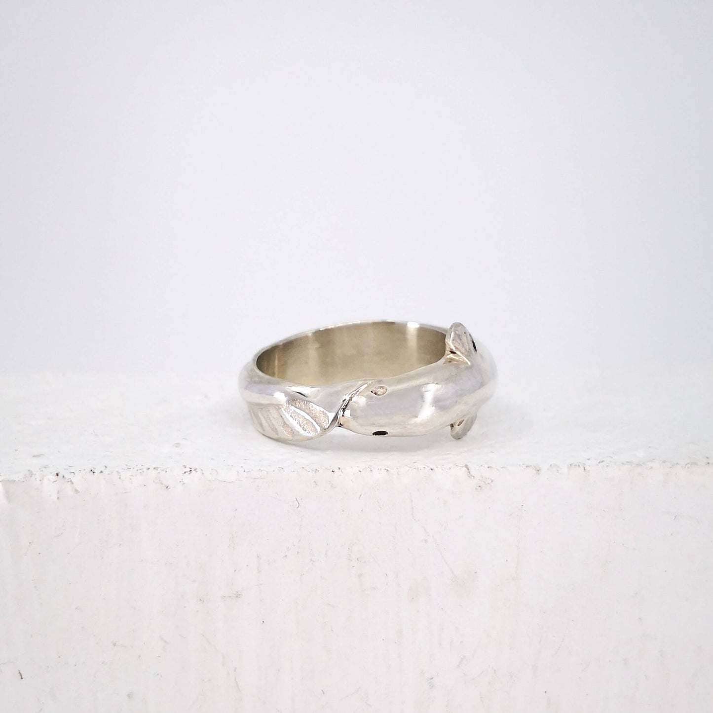 The Tuna ring in sterling silver. Handmade NZ jewellery by Vaune Mason.