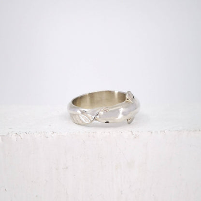 The Tuna ring in sterling silver. Handmade NZ jewellery by Vaune Mason.