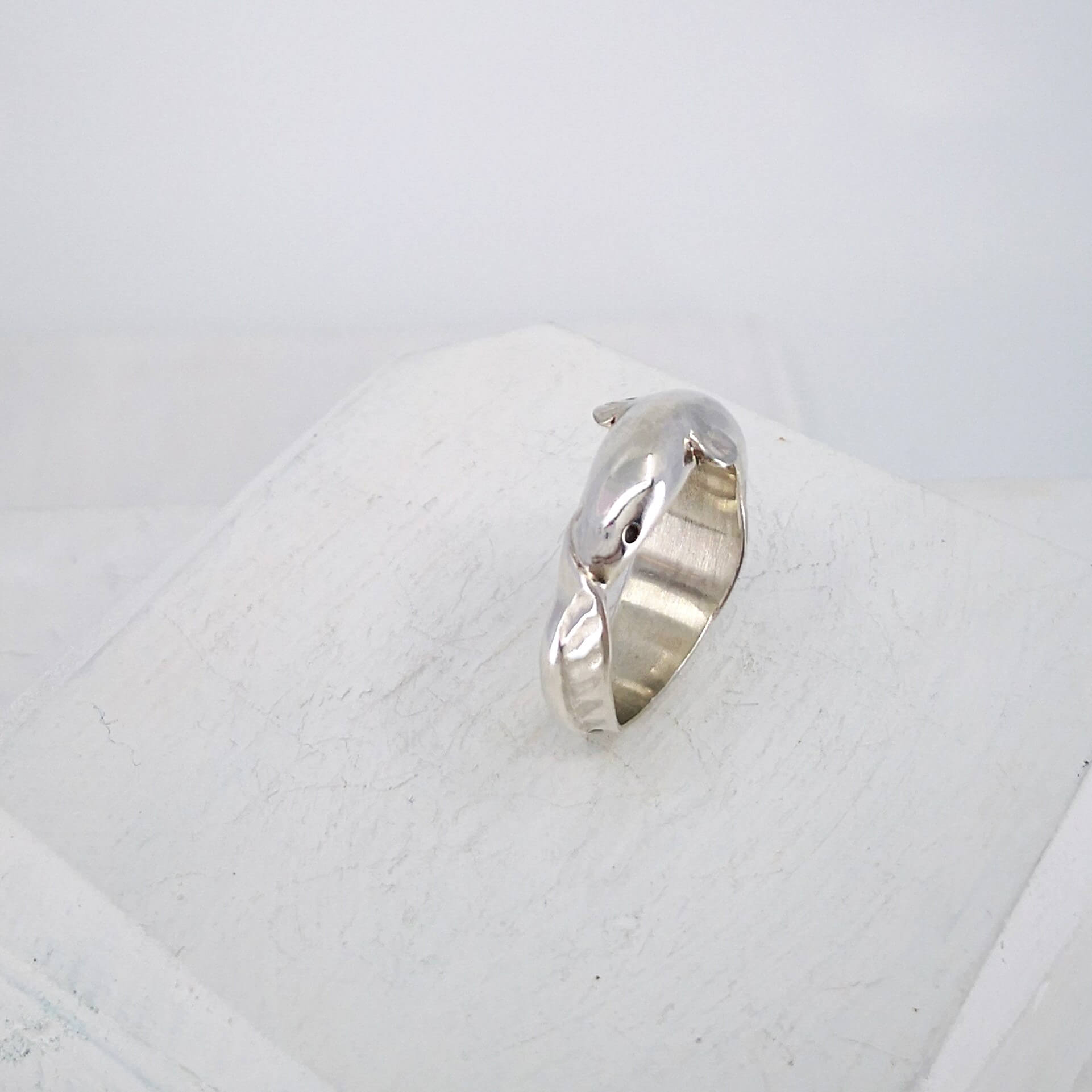 The Tuna ring in sterling silver. Handmade NZ jewellery by Vaune Mason.